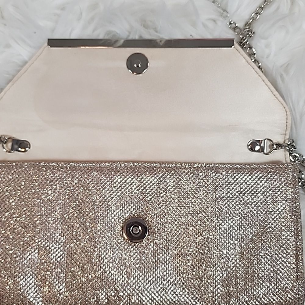 GLINT Clutch with Chain - Picture 7 of 10